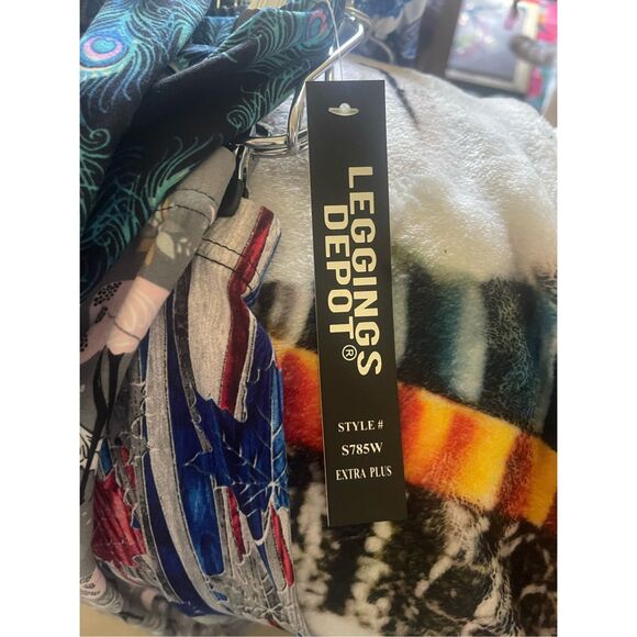 Leggings Depot 5 Pair Bundle Various Designs Plus Size Leggings NWT - Picture 6 of 9